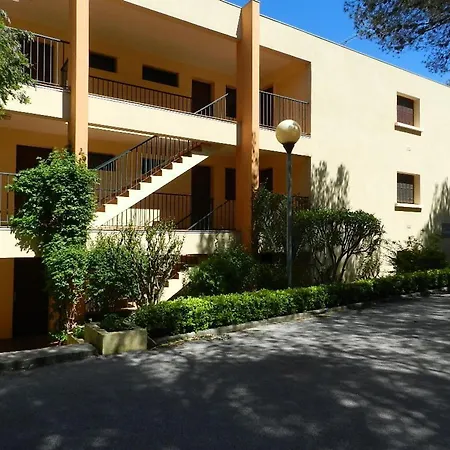 3 Pieces Avec Piscine, Parking Et Animaux Admis - Fr-1-251-757 Apartment Le Lavandou